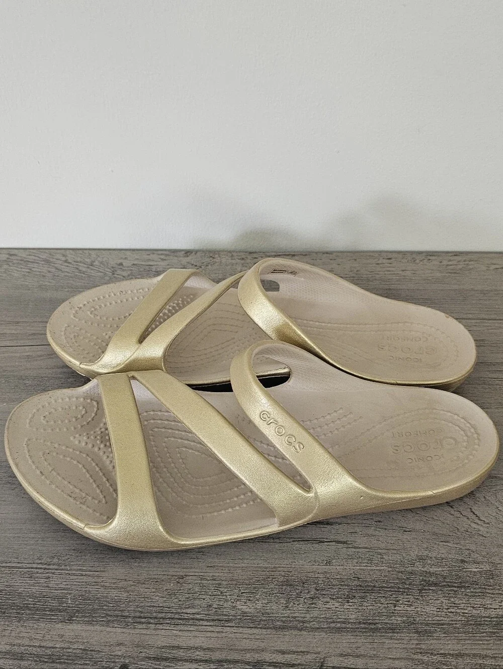 CROCS size pre